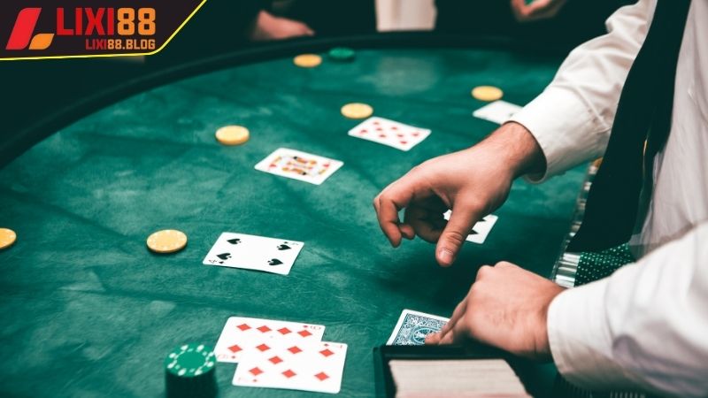 Khám phá lý do hội viên sử dụng bài rác trong game Poker